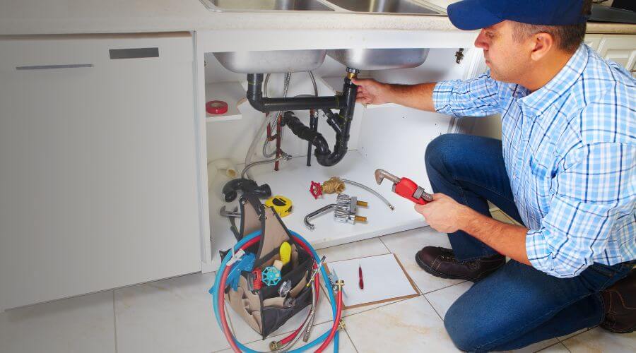 Expert burst pipe repair services in Mount Summit, IN